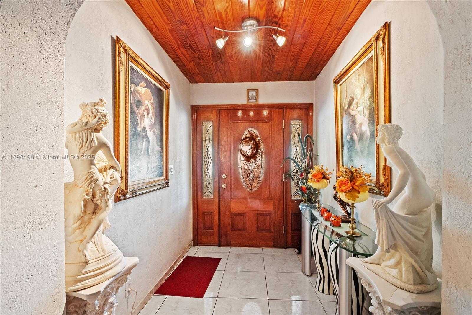 Small Image of 100 EAST 37TH ST, Hialeah Number 4