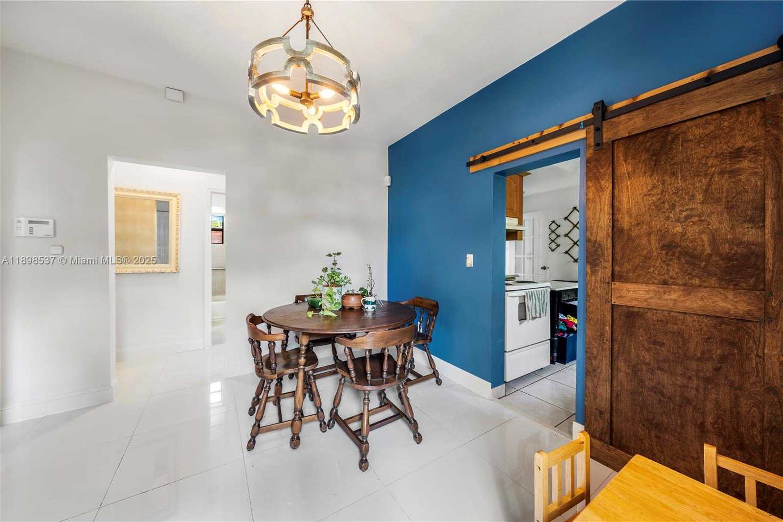 Small Image of 472 NORTH EAST 130TH ST, North Miami Number 10