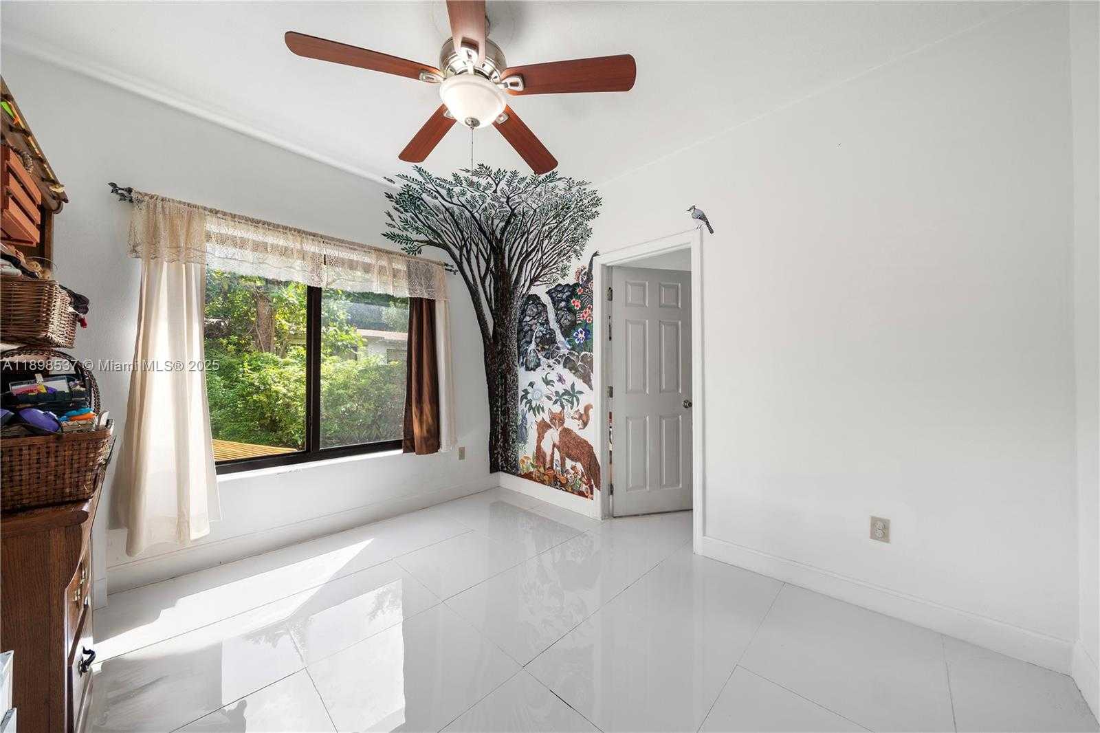 Small Image of 472 NORTH EAST 130TH ST, North Miami Number 16