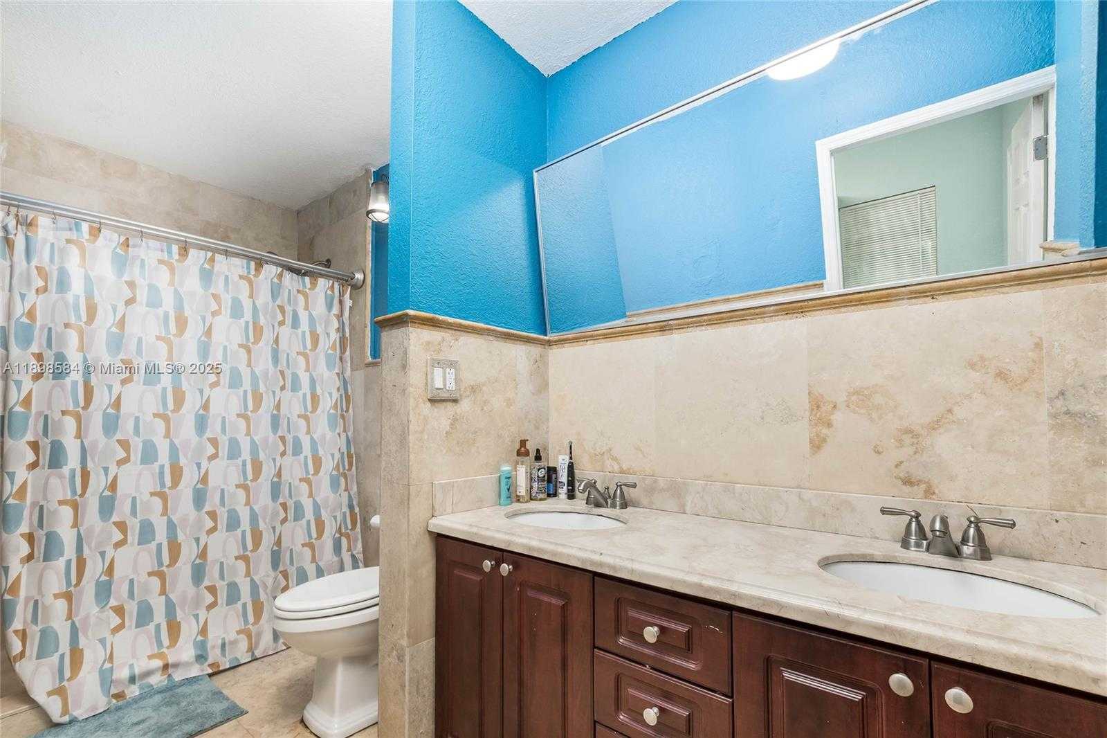 Small Image of 2020 NORTH WEST 107TH ST, Miami Number 14