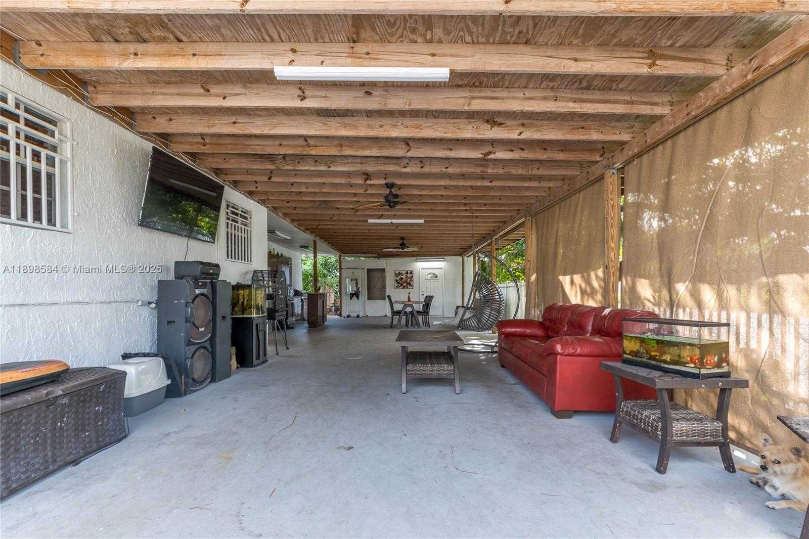 Small Image of 2020 NORTH WEST 107TH ST, Miami Number 24