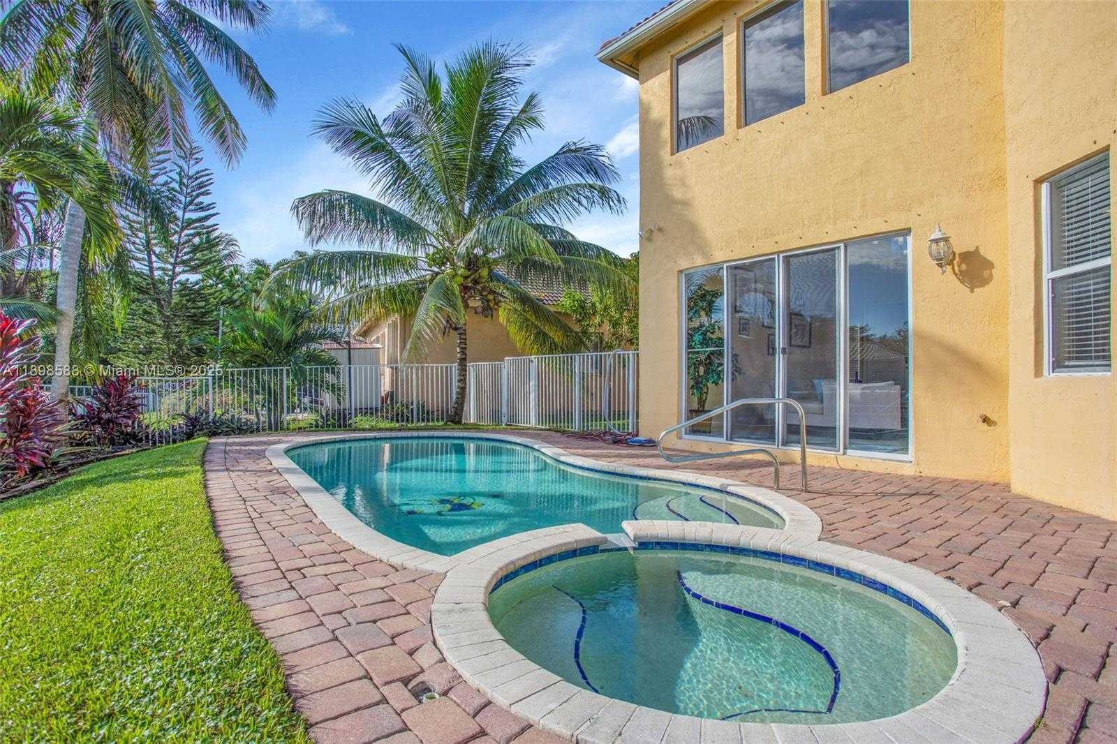Small Image of 2929 SOUTH WEST 134TH AVE, Miramar Number 28