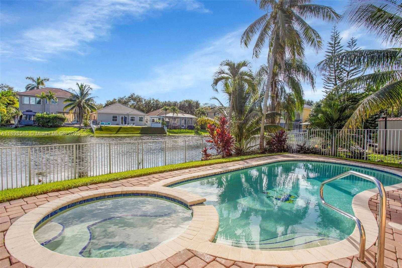 Small Image of 2929 SOUTH WEST 134TH AVE, Miramar Number 29