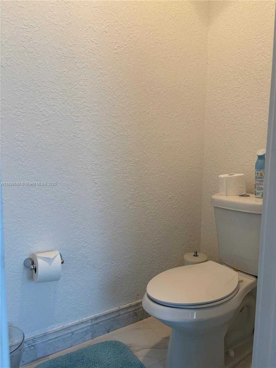 Small Image of 2929 SOUTH WEST 134TH AVE, Miramar Number 47