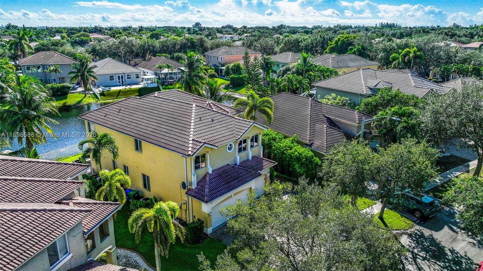 Small Image of 2929 SOUTH WEST 134TH AVE, Miramar Number 56