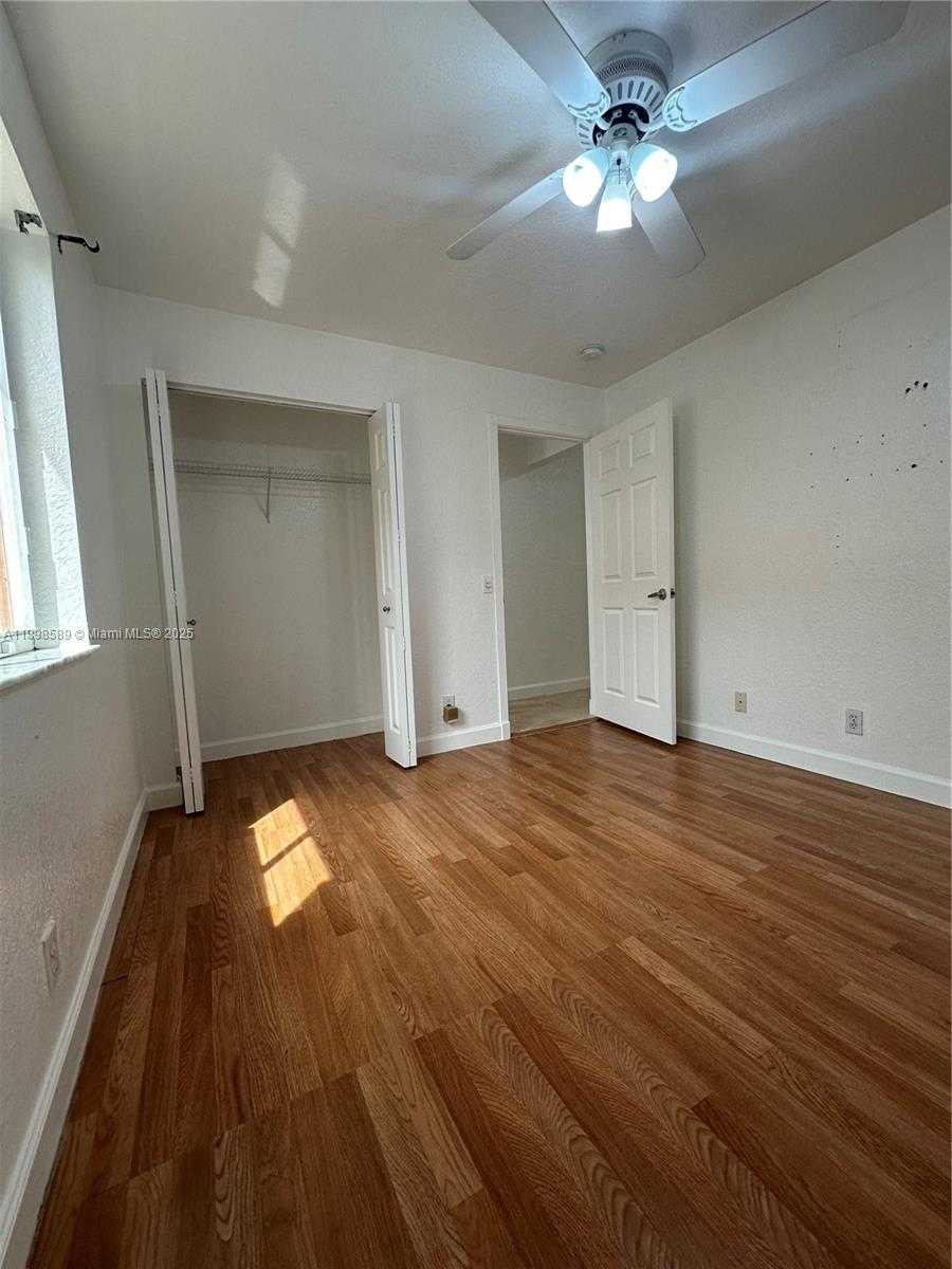 Small Image of 4279 GREENBRIAR LN, Weston Number 10