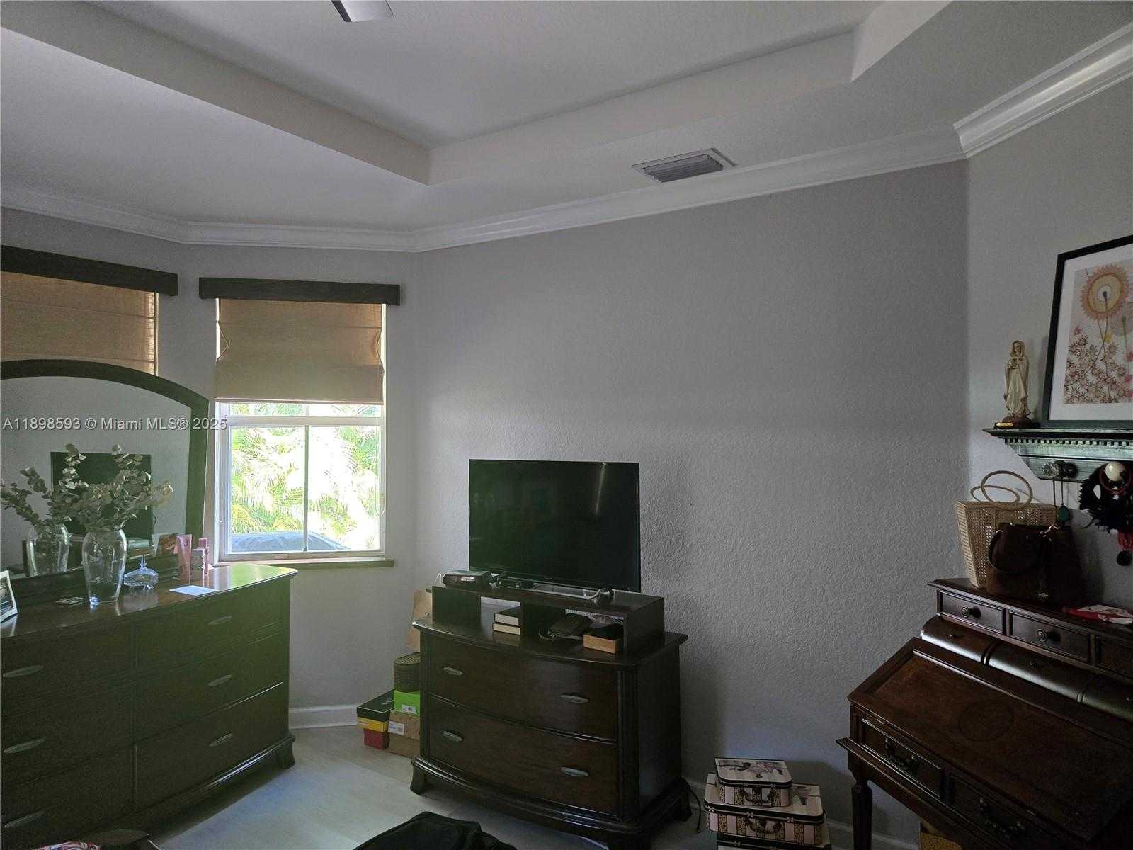 Small Image of 11141 NORTH WEST 77TH TER, Doral Number 23