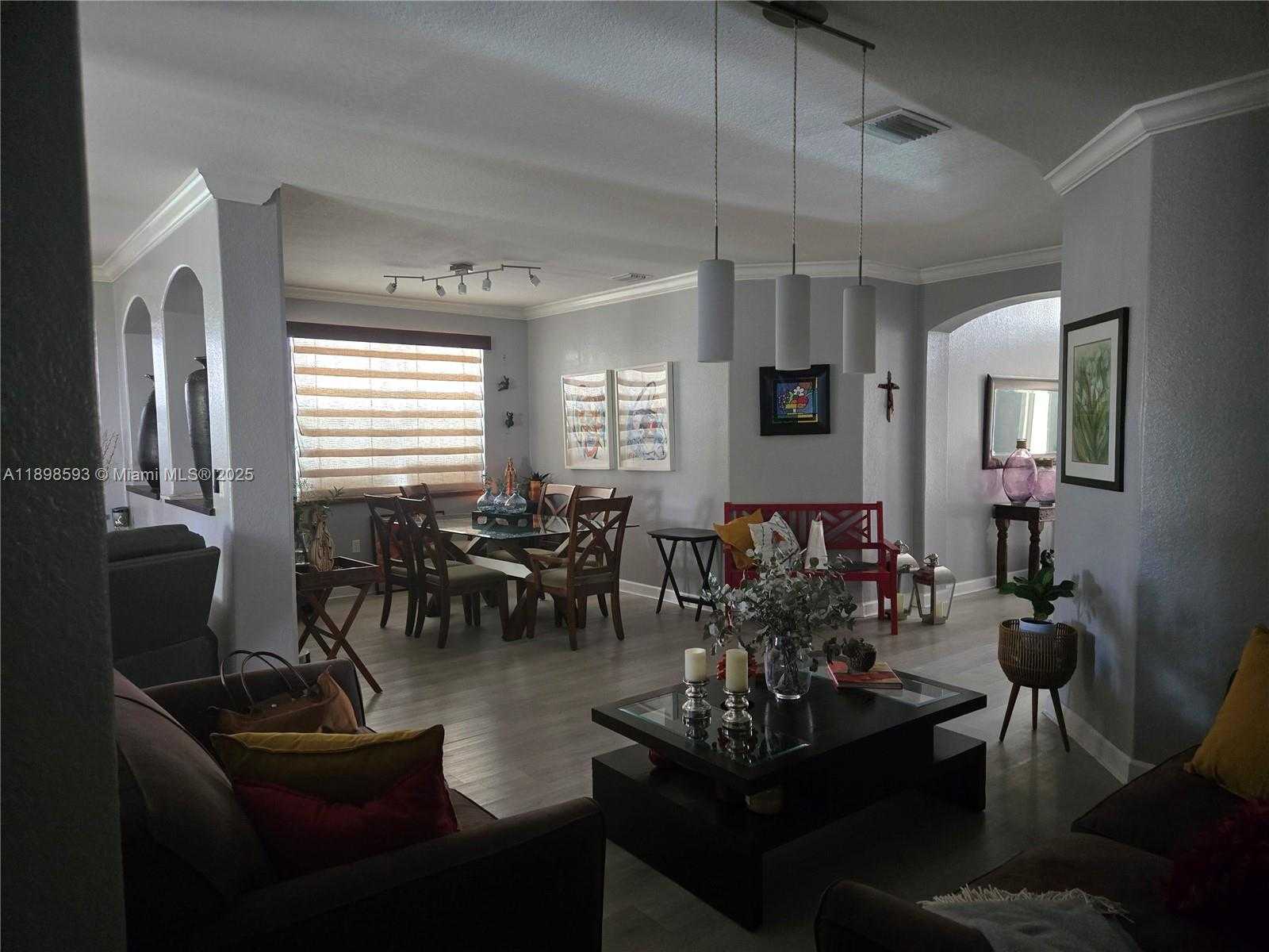 Small Image of 11141 NORTH WEST 77TH TER, Doral Number 24