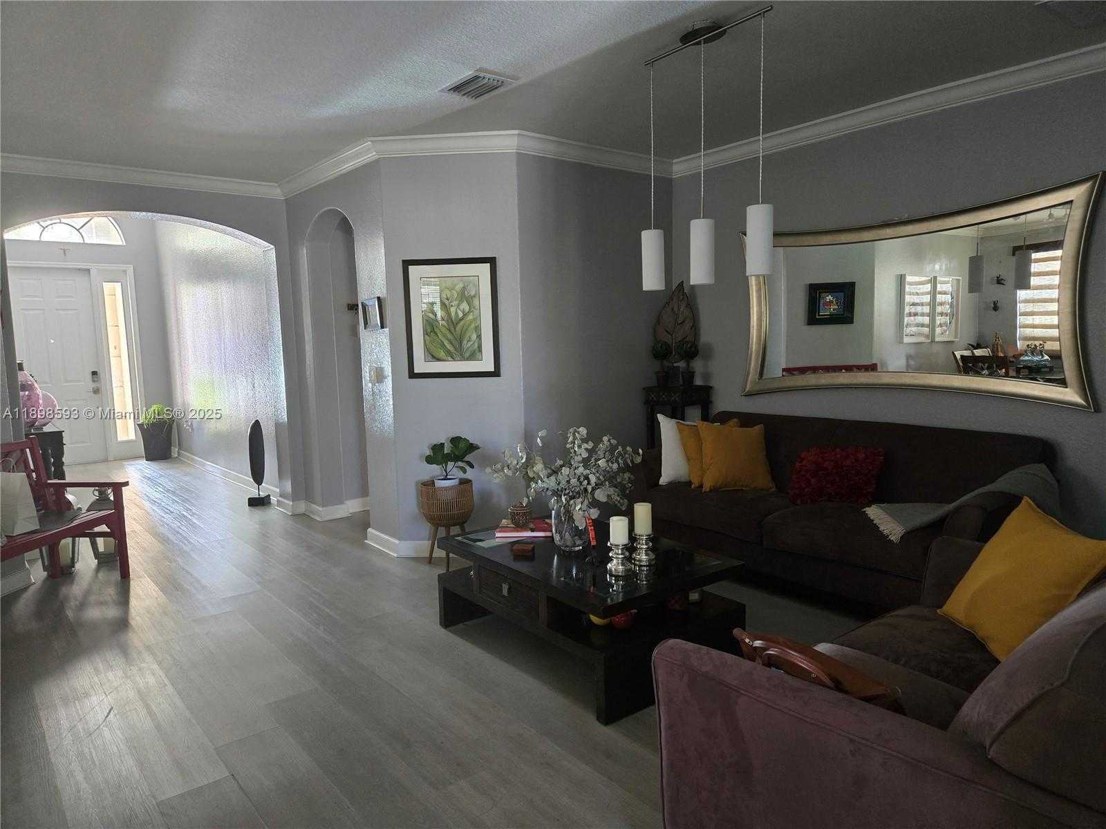 Small Image of 11141 NORTH WEST 77TH TER, Doral Number 25