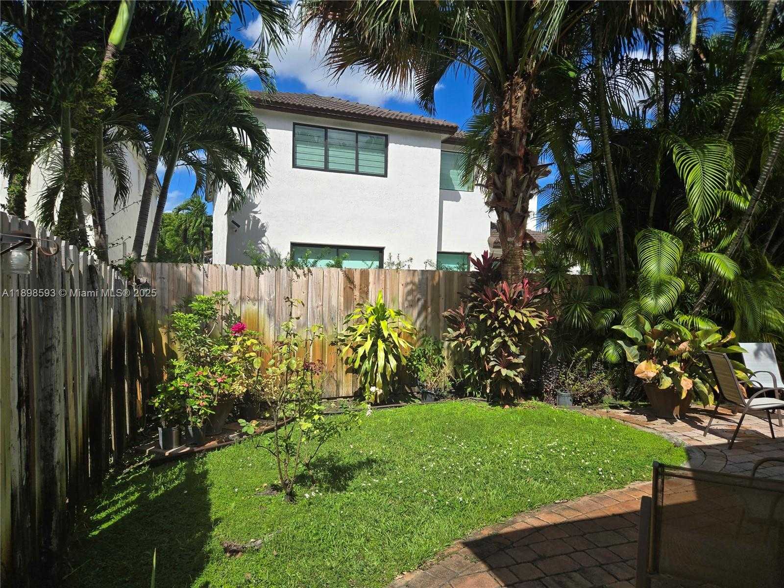 Small Image of 11141 NORTH WEST 77TH TER, Doral Number 42