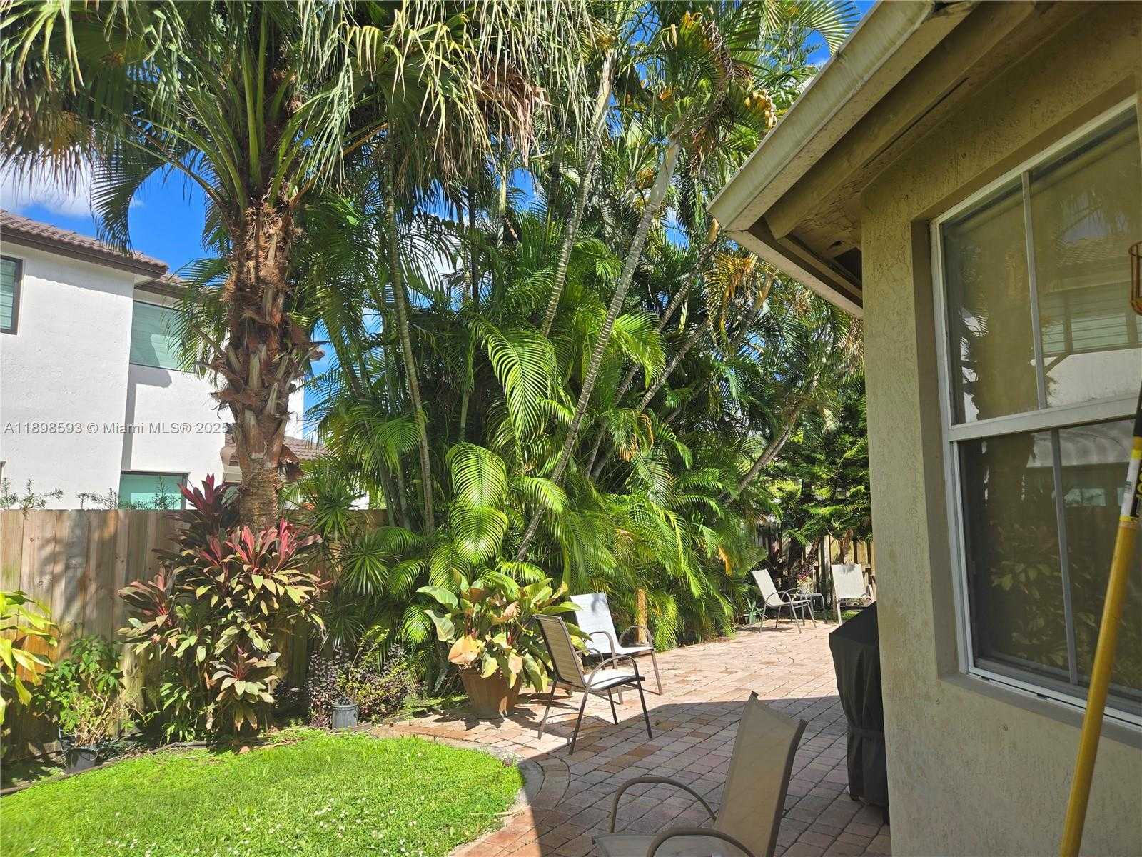 Small Image of 11141 NORTH WEST 77TH TER, Doral Number 43