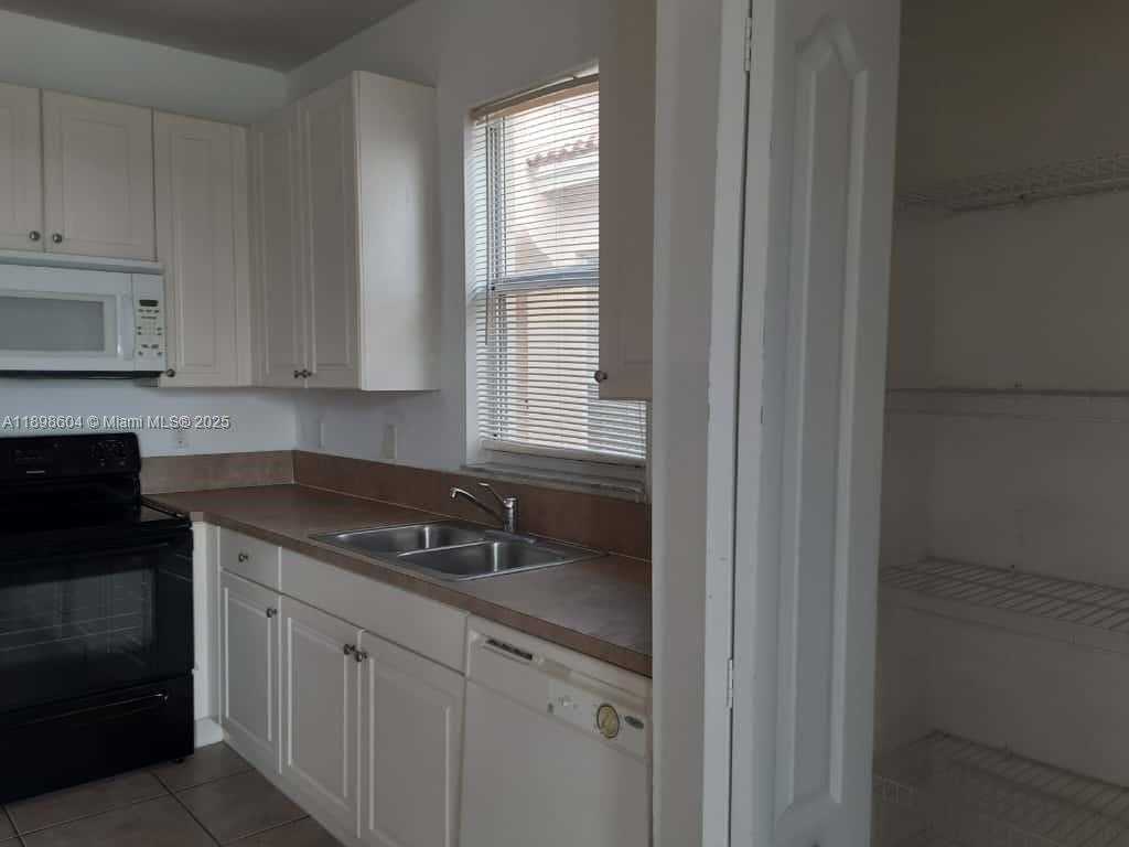 Small Image of 3760 NORTH EAST 9TH CT, Homestead Number 5