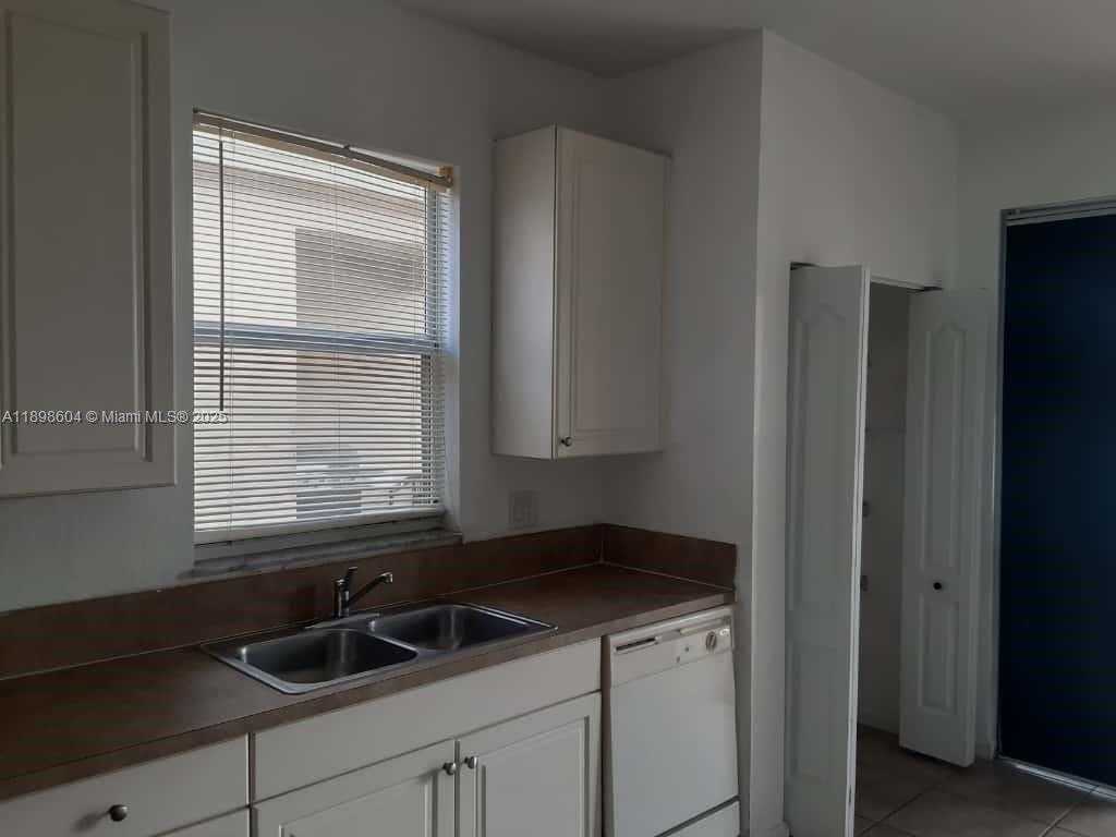 Small Image of 3760 NORTH EAST 9TH CT, Homestead Number 6