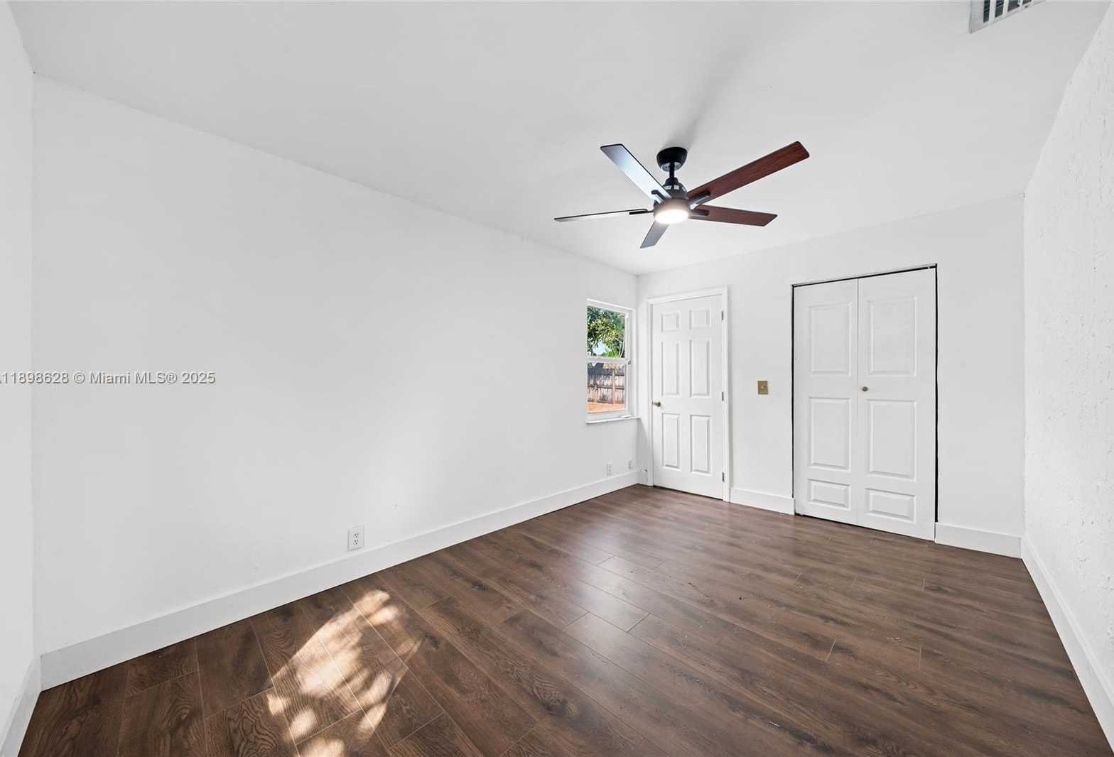 Small Image of 7705 KIMBERLY BLVD, North Lauderdale Number 12