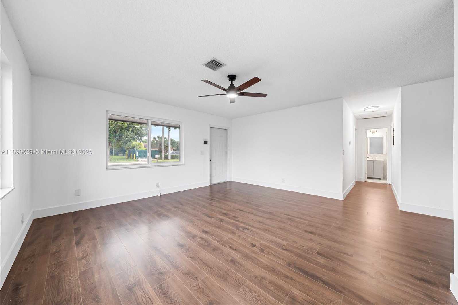 Small Image of 7705 KIMBERLY BLVD, North Lauderdale Number 5