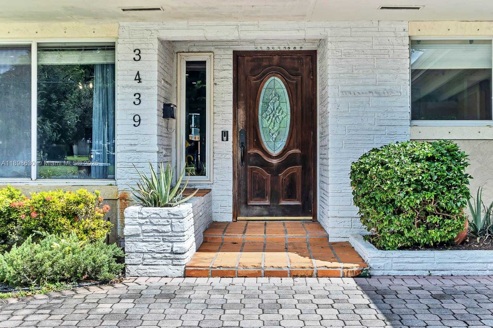 Small Image of 3439 CLEVELAND ST, Hollywood Number 10
