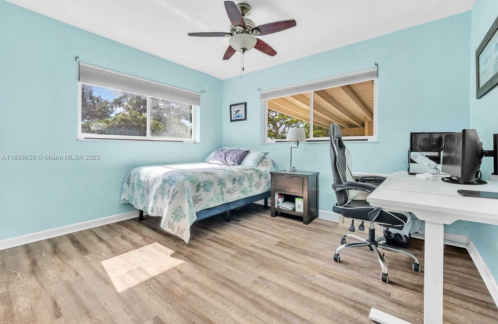 Small Image of 3439 CLEVELAND ST, Hollywood Number 25