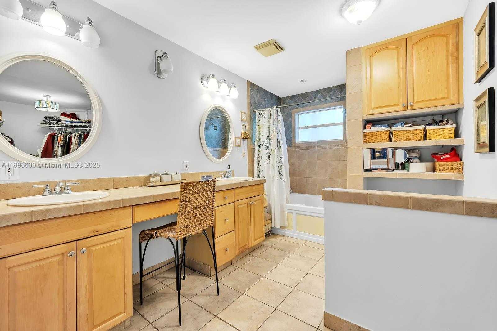 Small Image of 3439 CLEVELAND ST, Hollywood Number 31