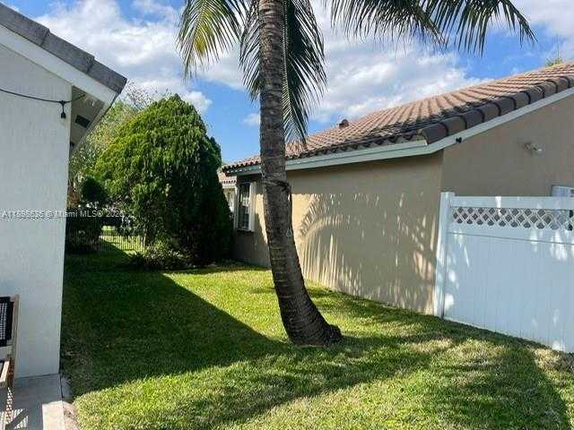 Small Image of 1145 NORTH WEST 174TH AVE, Pembroke Pines Number 33