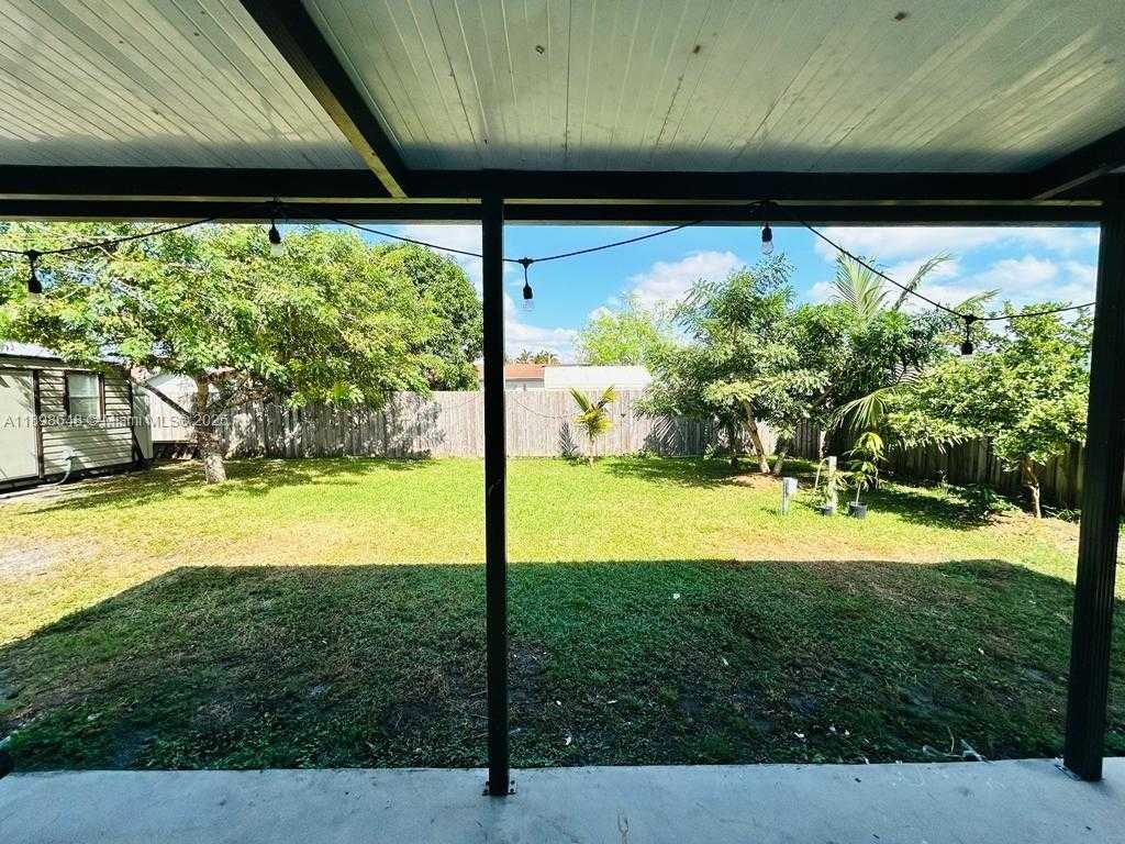 Small Image of 3763 NORTH WEST 204TH ST, Miami Gardens Number 15