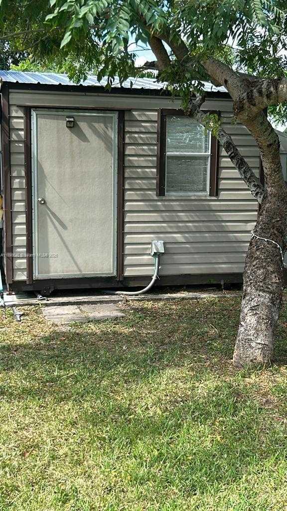Small Image of 3763 NORTH WEST 204TH ST, Miami Gardens Number 17