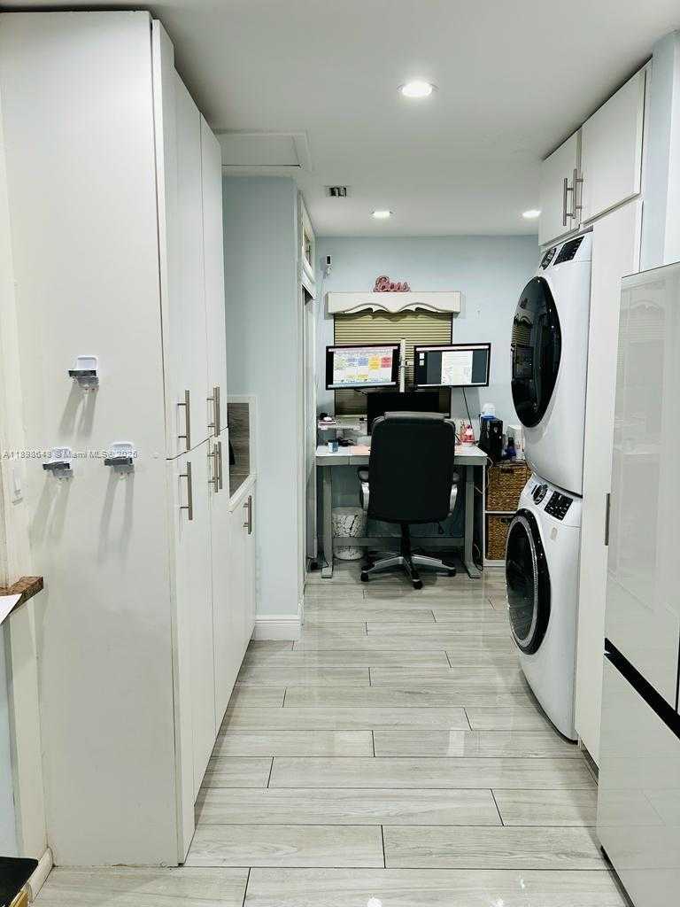 Small Image of 3763 NORTH WEST 204TH ST, Miami Gardens Number 7