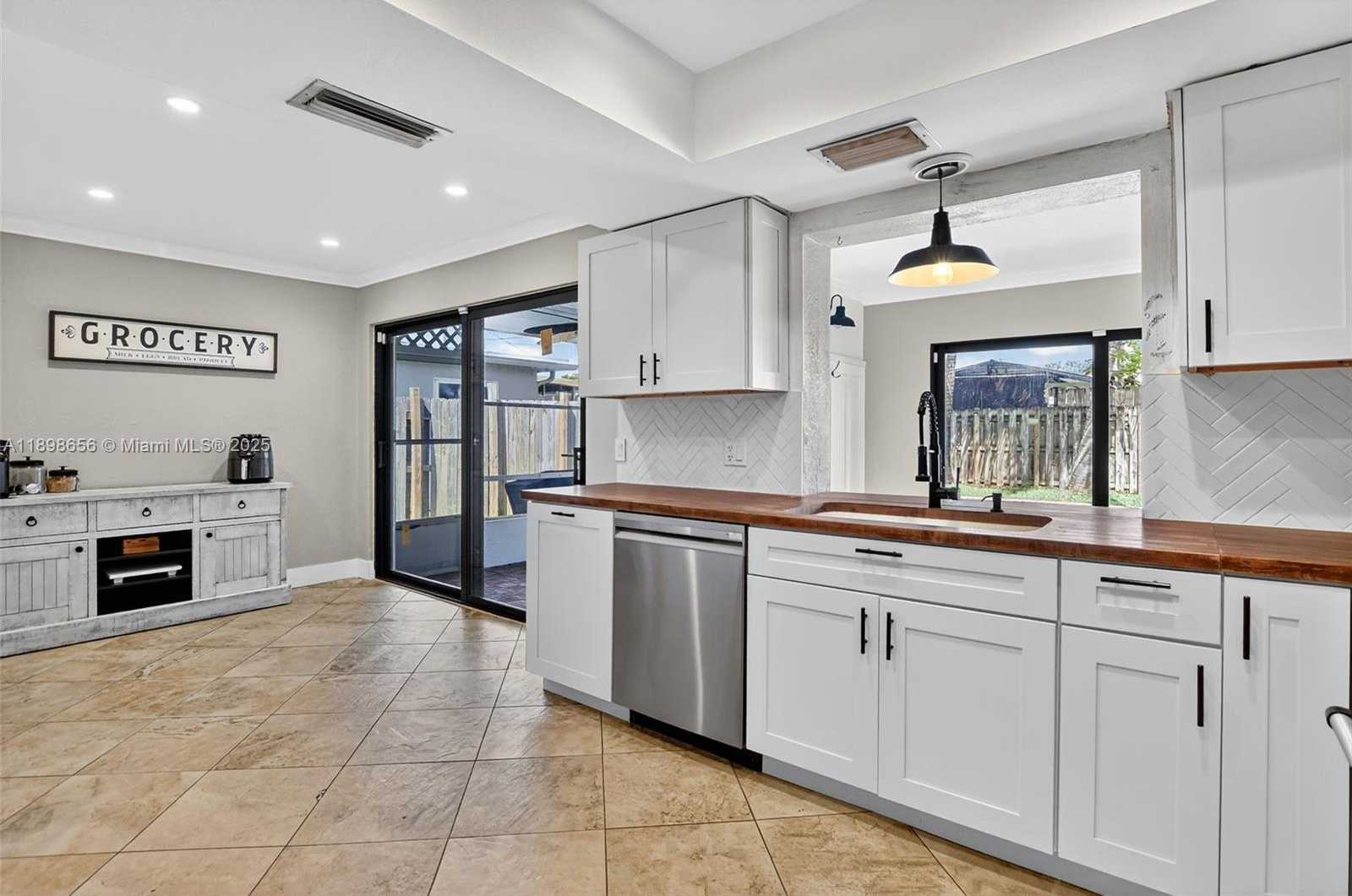 Small Image of 12311 NORTH WEST 29TH ST, Sunrise Number 10