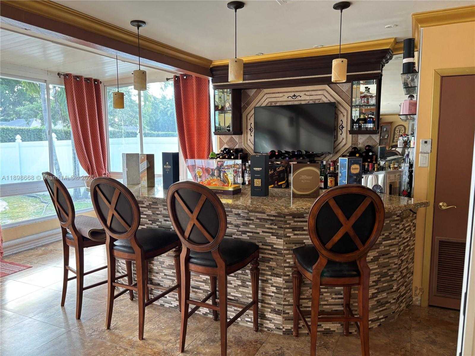 Small Image of 4812 VAN BUREN ST, Hollywood Number 7