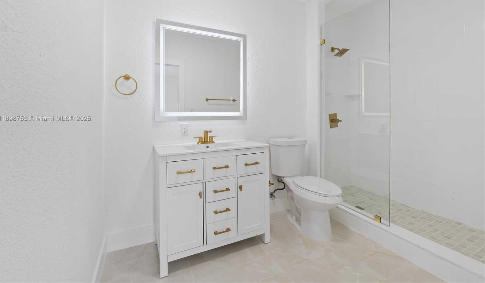 Small Image of 8560 SOUTHAMPTON DR, Miramar Number 28