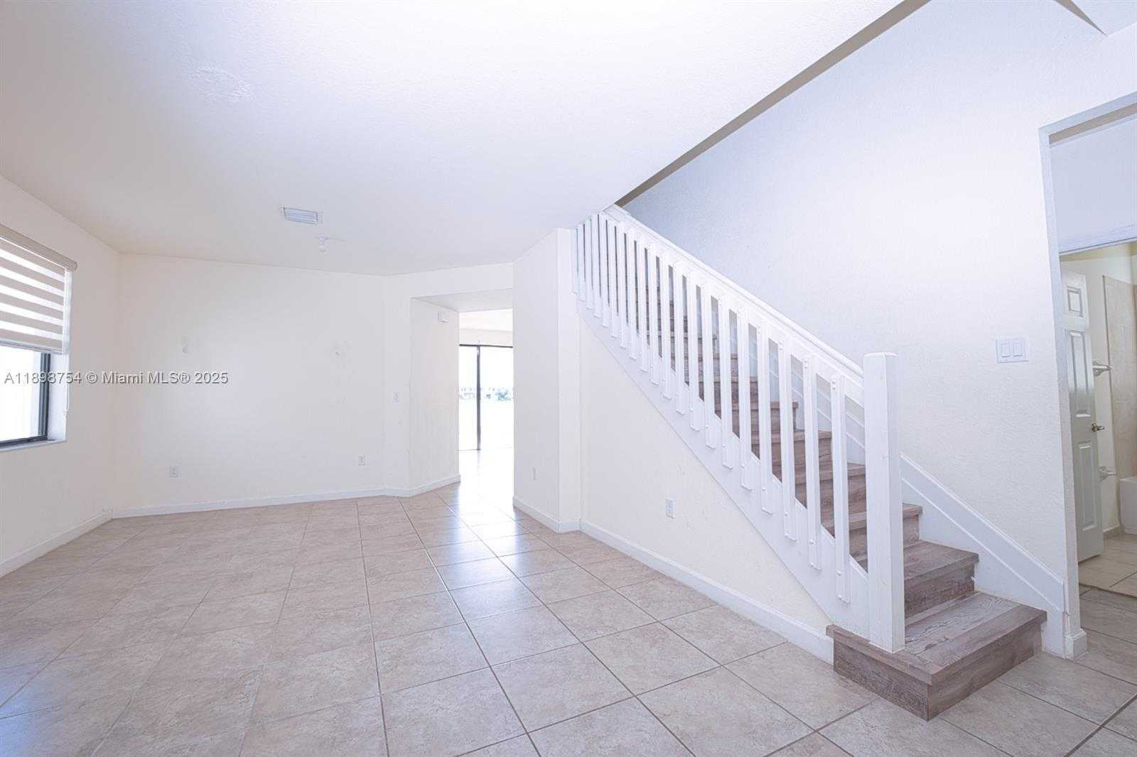 Small Image of 3412 WEST 103RD TER, Hialeah Number 18