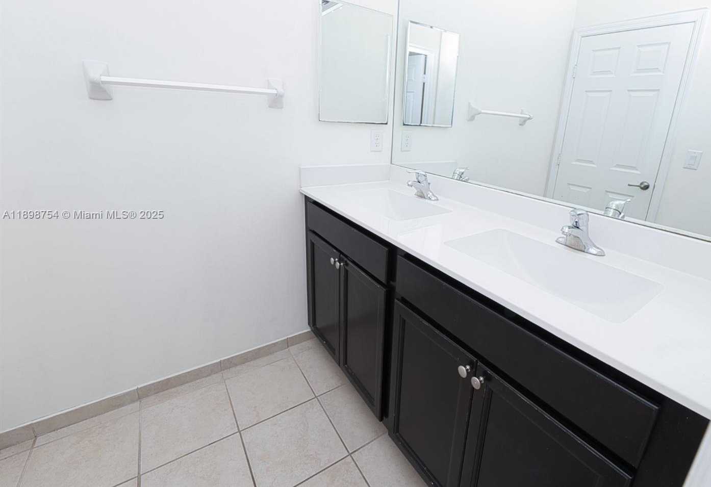 Small Image of 3412 WEST 103RD TER, Hialeah Number 34