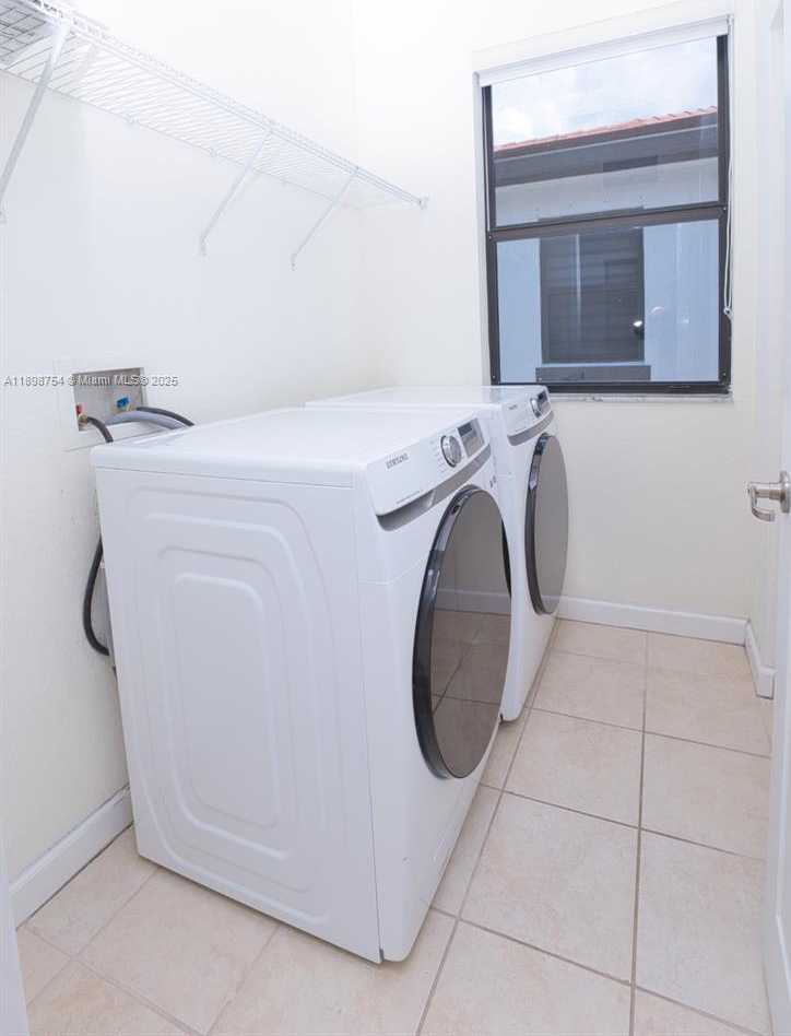 Small Image of 3412 WEST 103RD TER, Hialeah Number 39