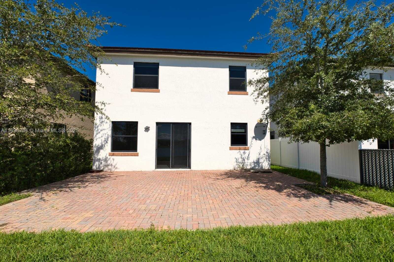 Small Image of 3412 WEST 103RD TER, Hialeah Number 41