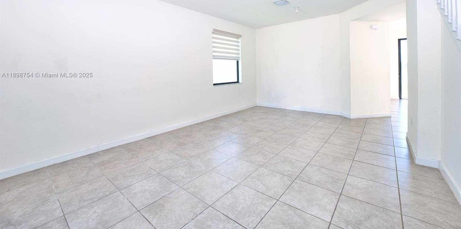 Small Image of 3412 WEST 103RD TER, Hialeah Number 6