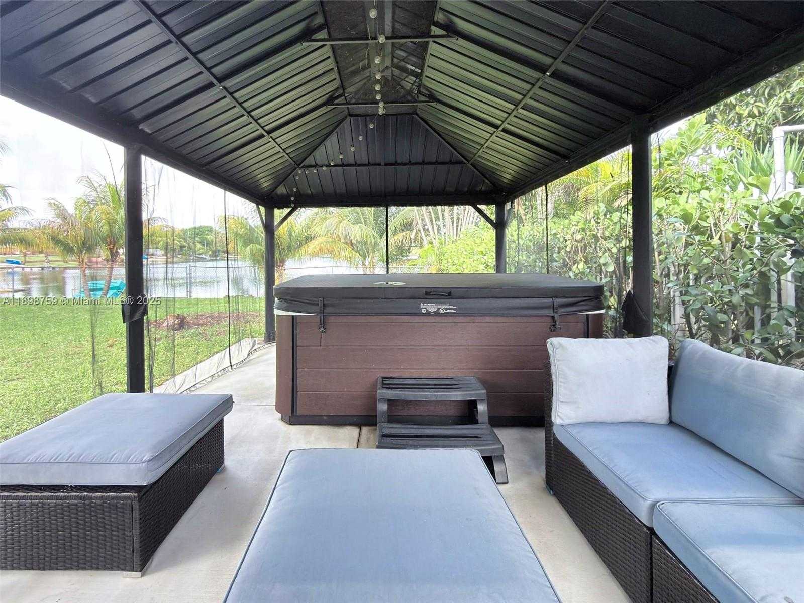 Small Image of 6340 WEST 14TH AVE, Hialeah Number 20