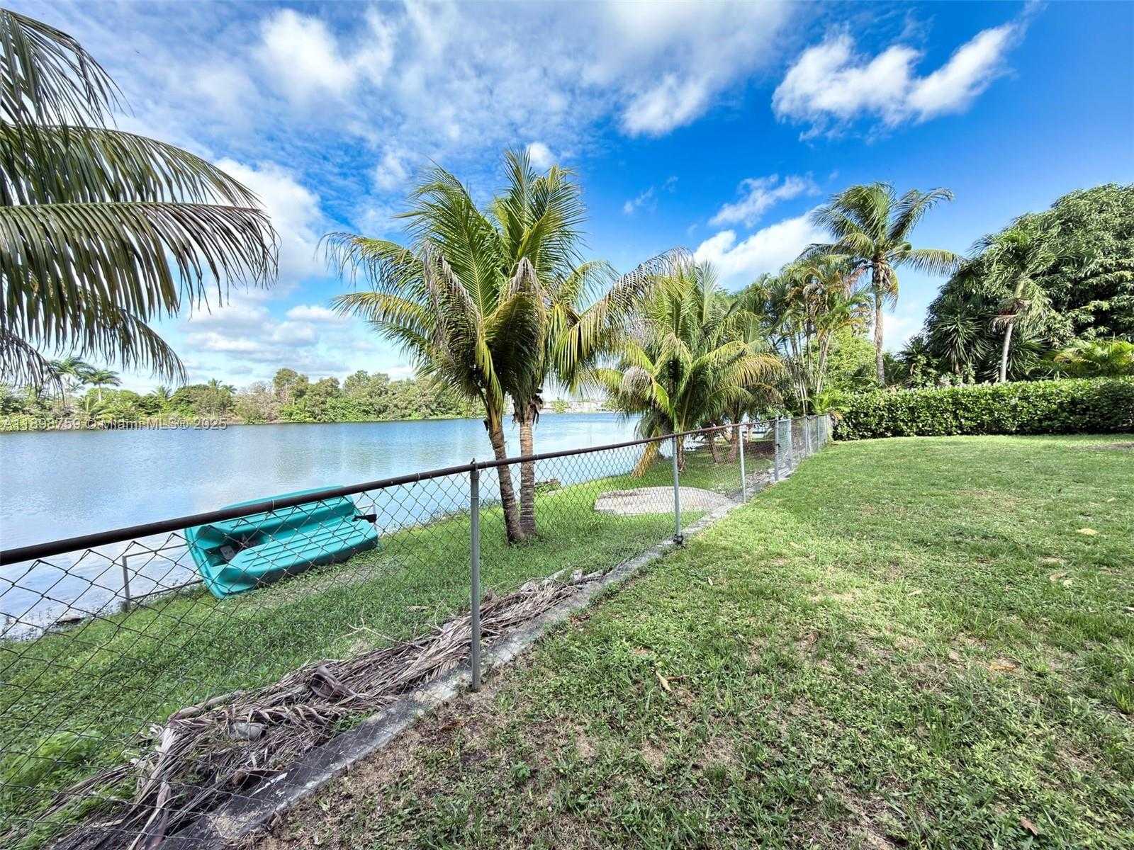 Small Image of 6340 WEST 14TH AVE, Hialeah Number 21