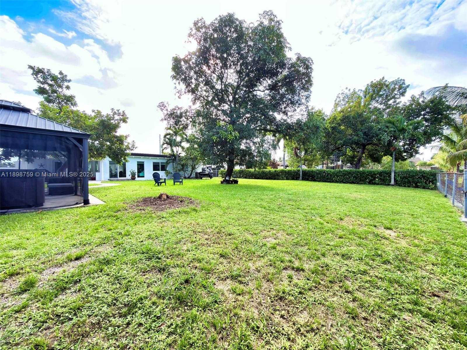 Small Image of 6340 WEST 14TH AVE, Hialeah Number 25