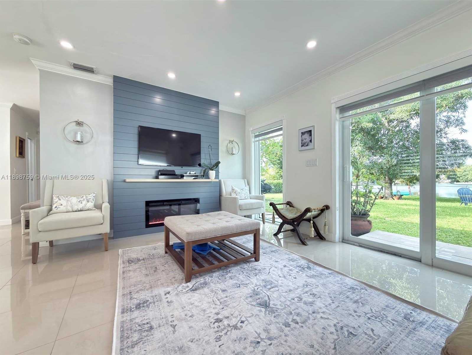 Small Image of 6340 WEST 14TH AVE, Hialeah Number 5