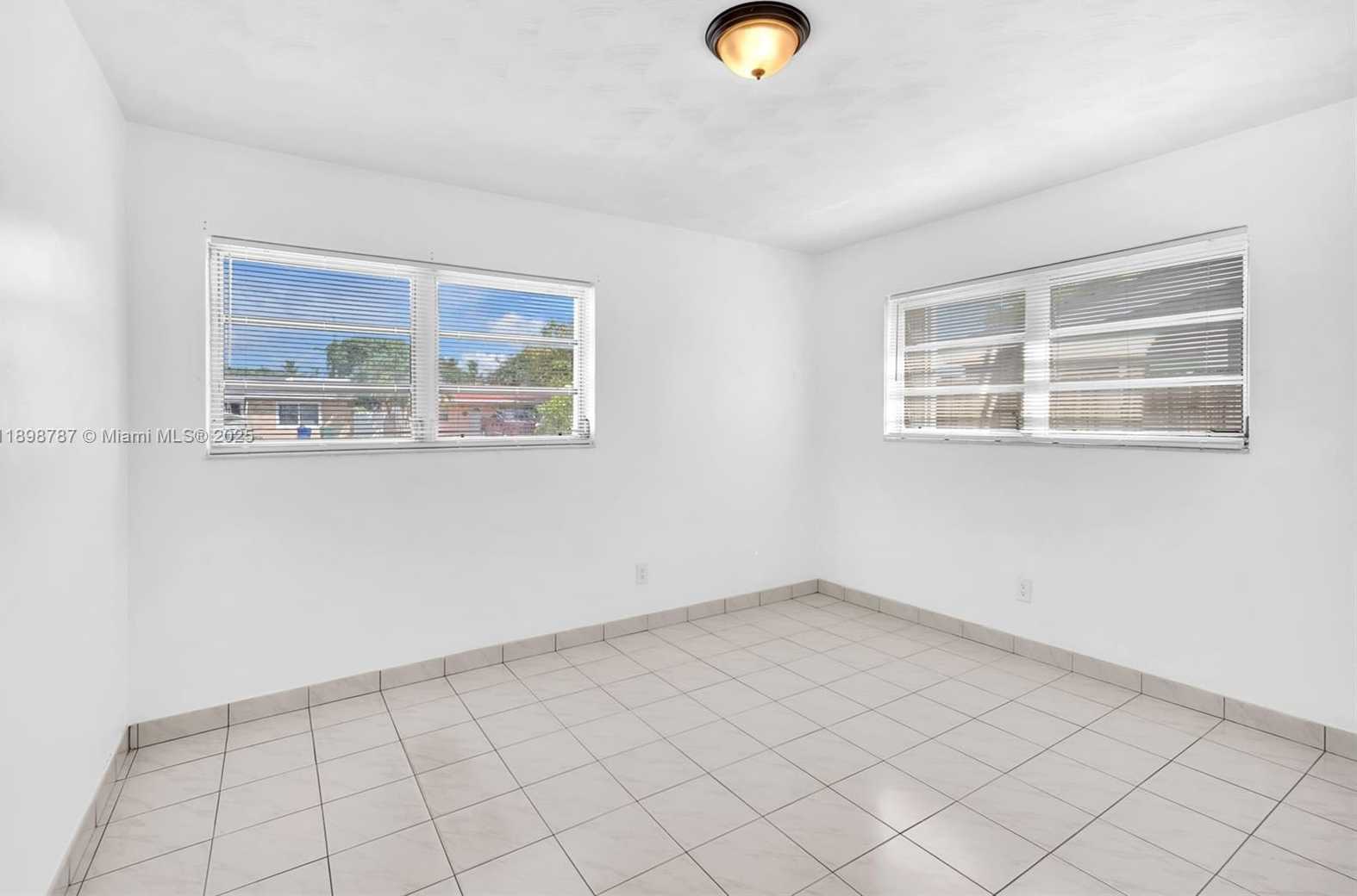Small Image of 6288 SOUTH WEST 22ND CT, Miramar Number 20