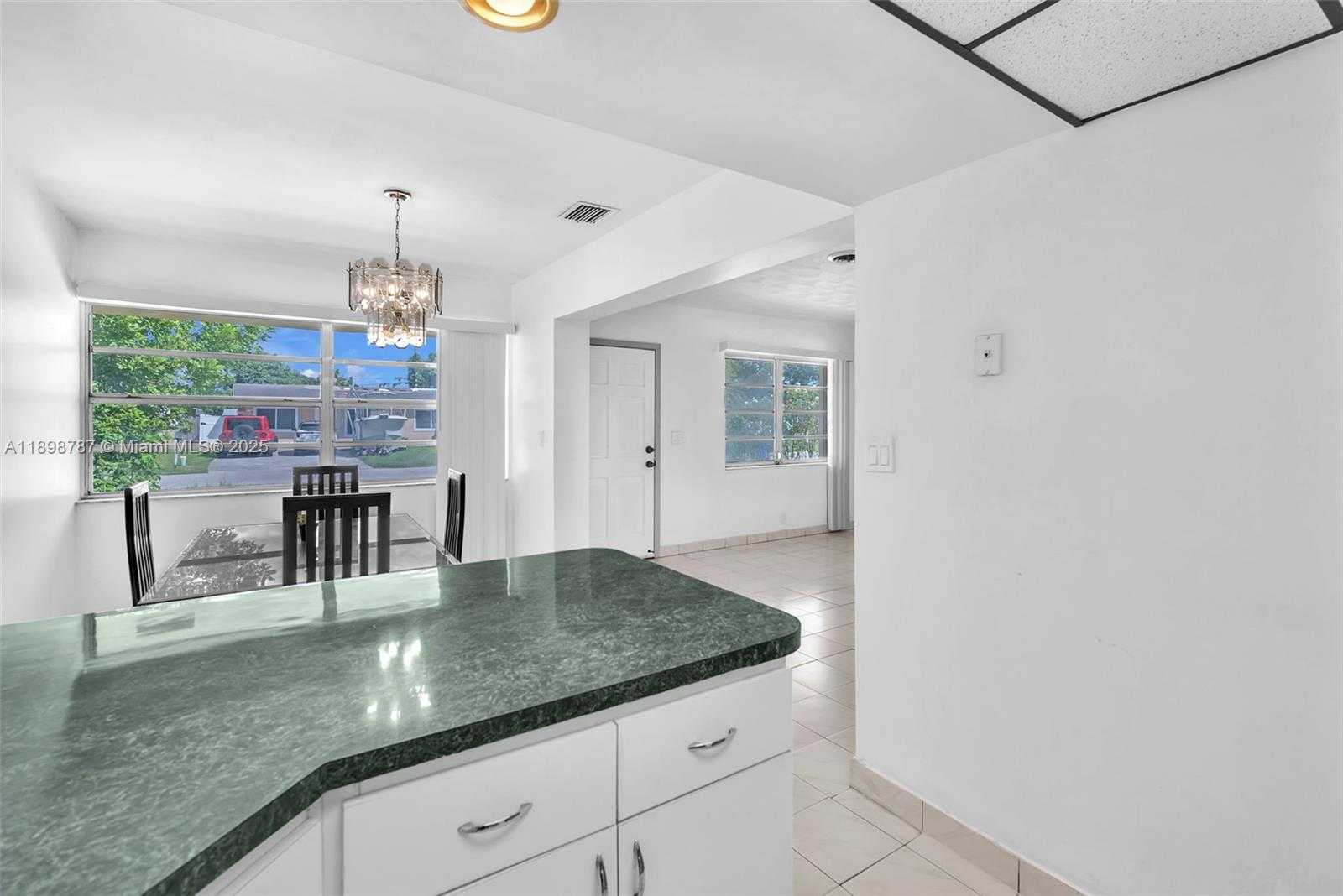 Small Image of 6288 SOUTH WEST 22ND CT, Miramar Number 27