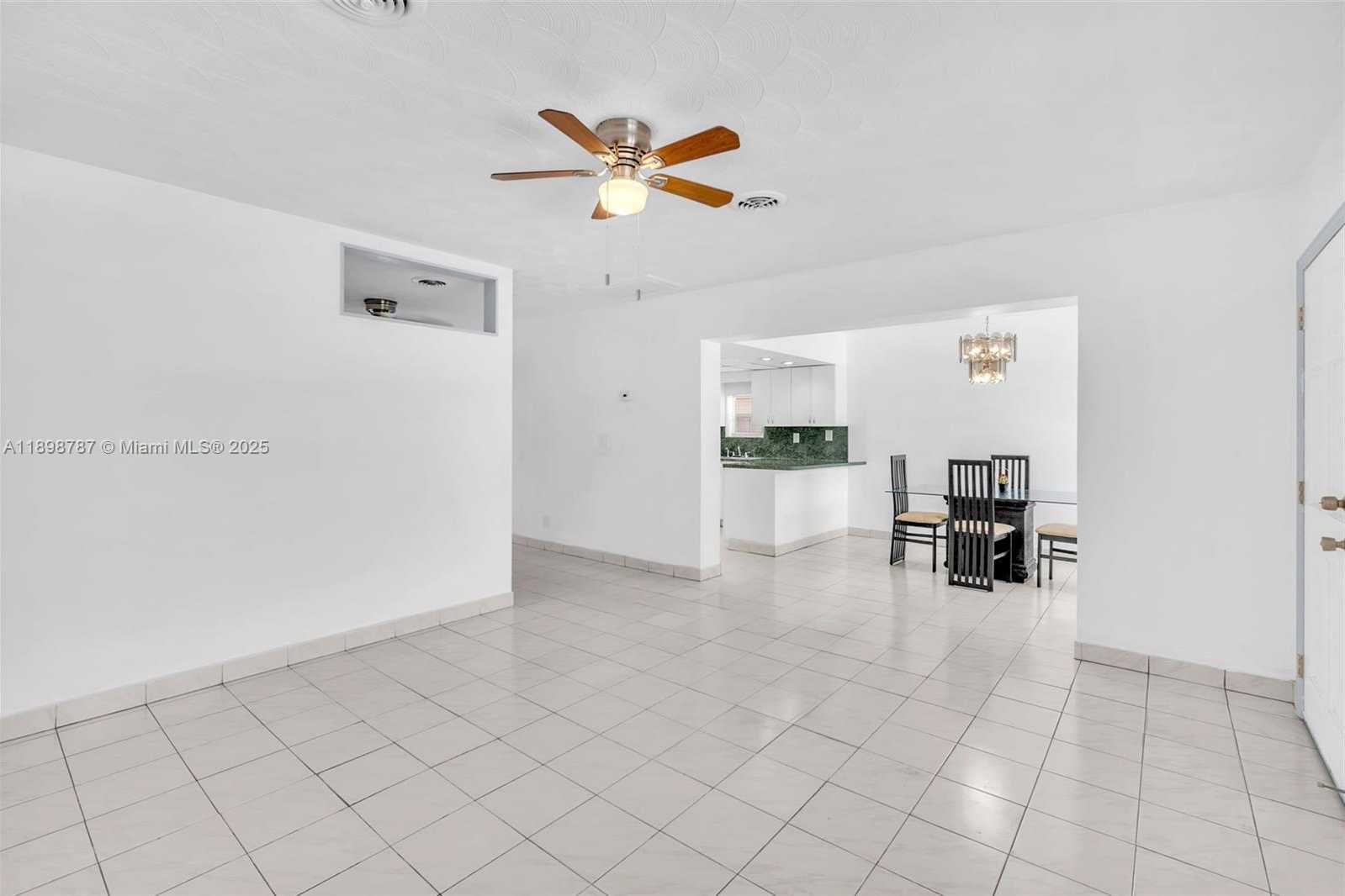 Small Image of 6288 SOUTH WEST 22ND CT, Miramar Number 6