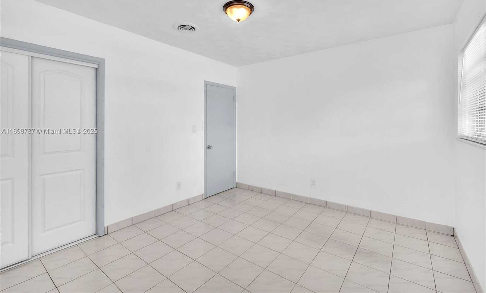 Small Image of 6288 SOUTH WEST 22ND CT, Miramar Number 8