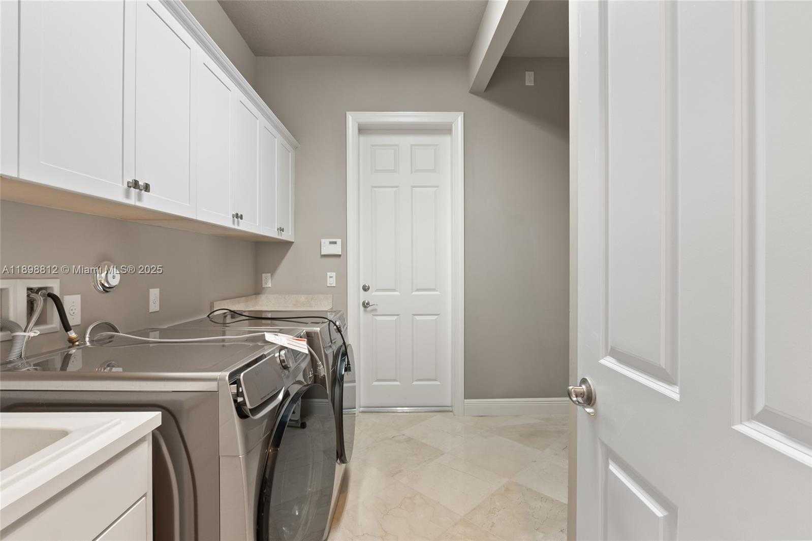 Small Image of 10230 SWEET BAY CT, Parkland Number 15