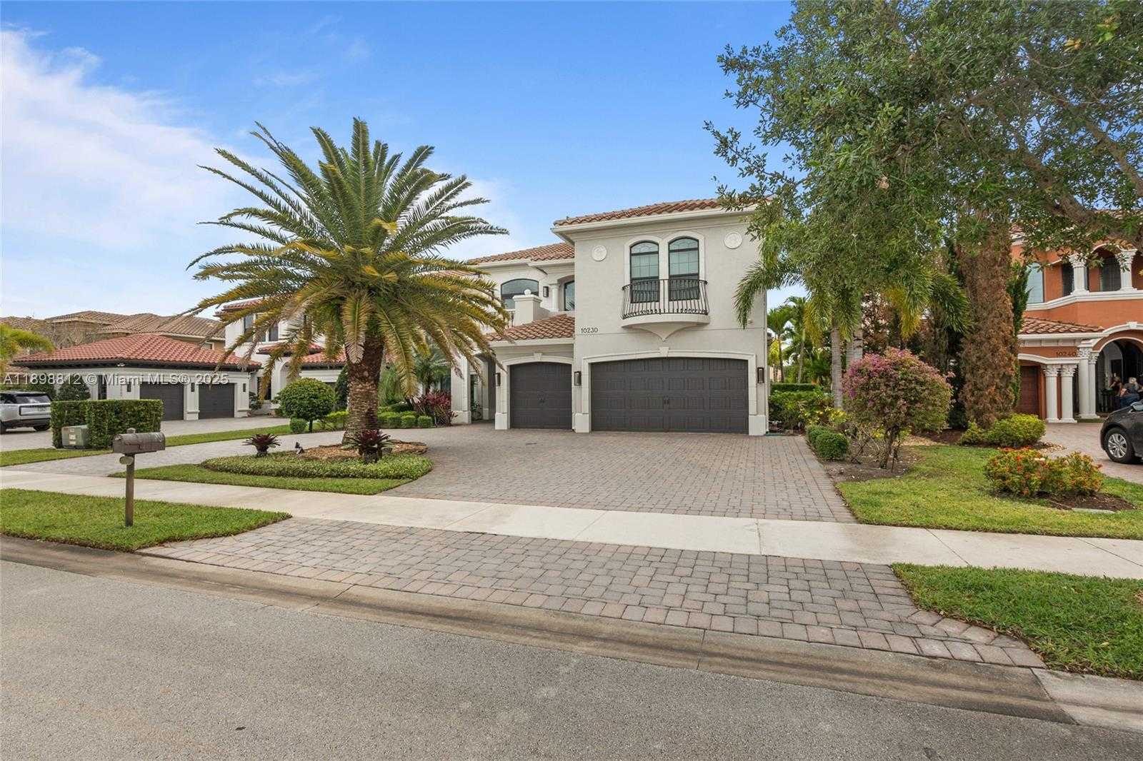 Small Image of 10230 SWEET BAY CT, Parkland Number 3