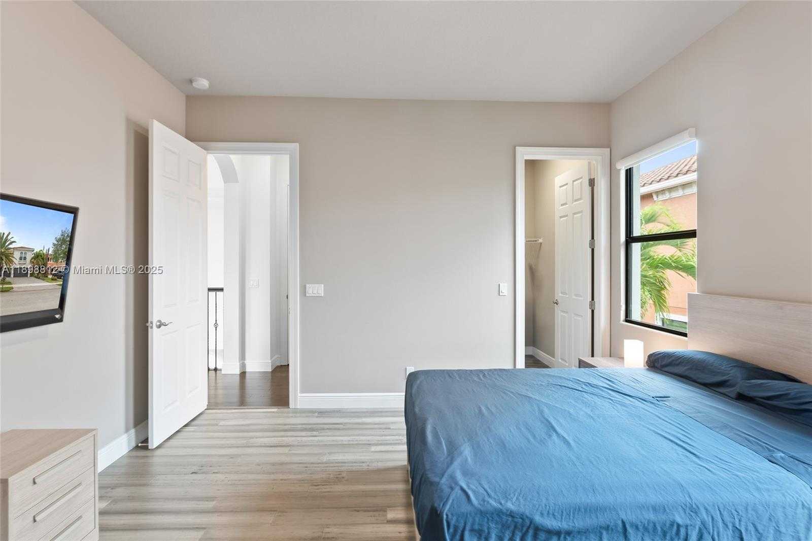 Small Image of 10230 SWEET BAY CT, Parkland Number 42