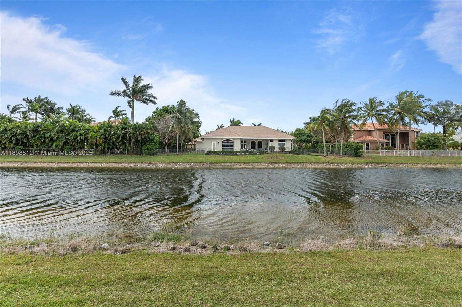 Small Image of 10230 SWEET BAY CT, Parkland Number 58