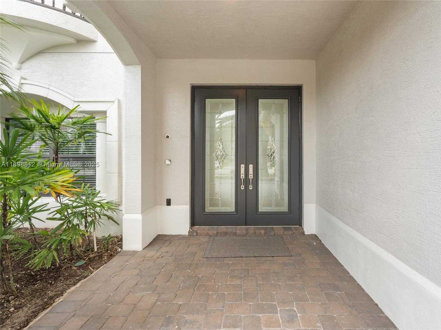 Small Image of 10230 SWEET BAY CT, Parkland Number 8