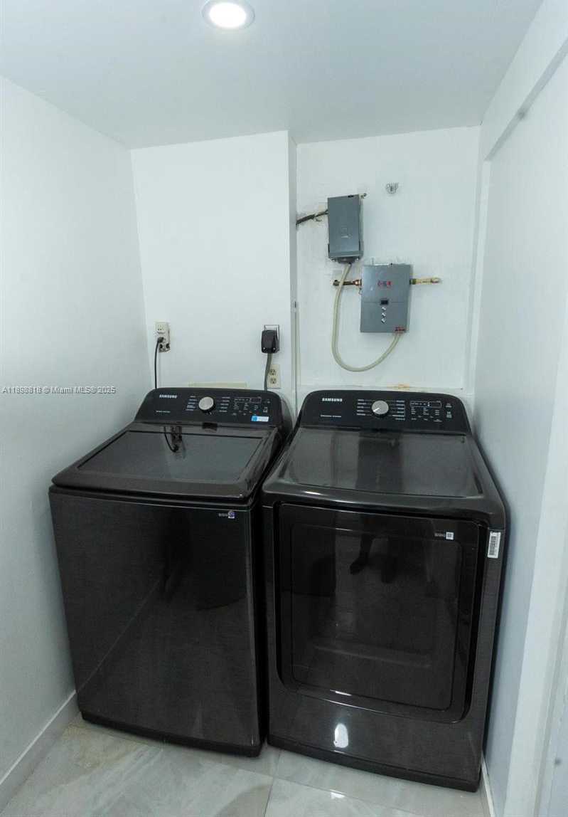 Small Image of 8550 SOUTH WEST 207TH TER, Cutler Bay Number 21