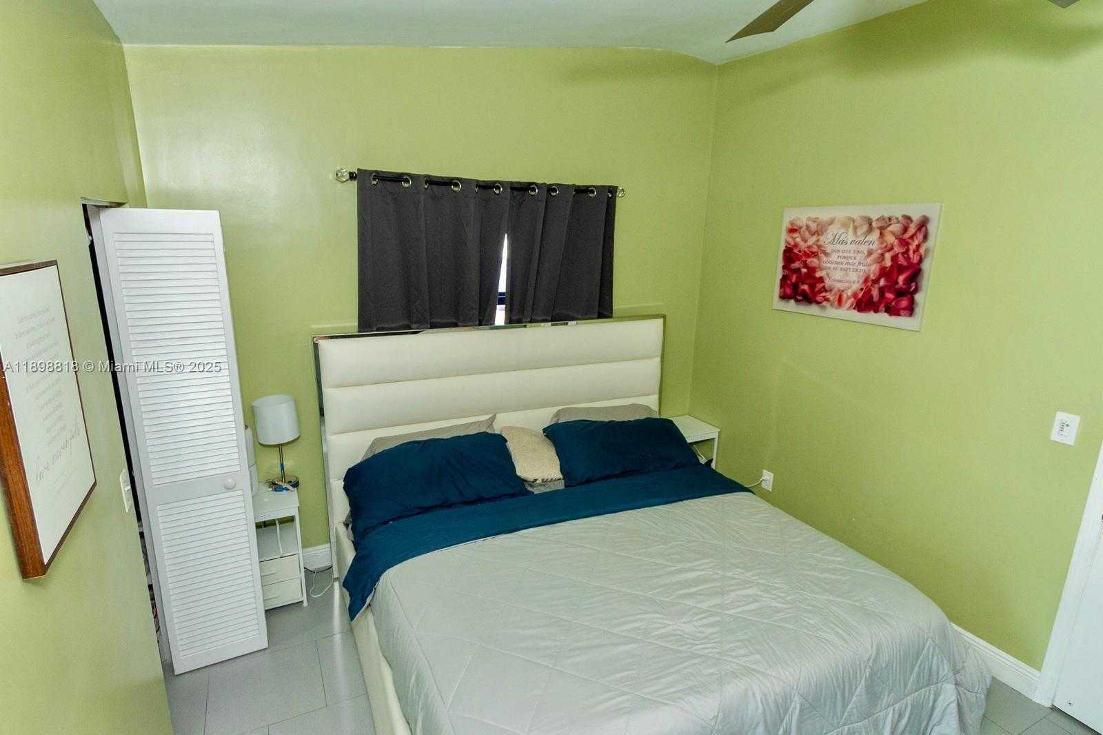 Small Image of 8550 SOUTH WEST 207TH TER, Cutler Bay Number 24