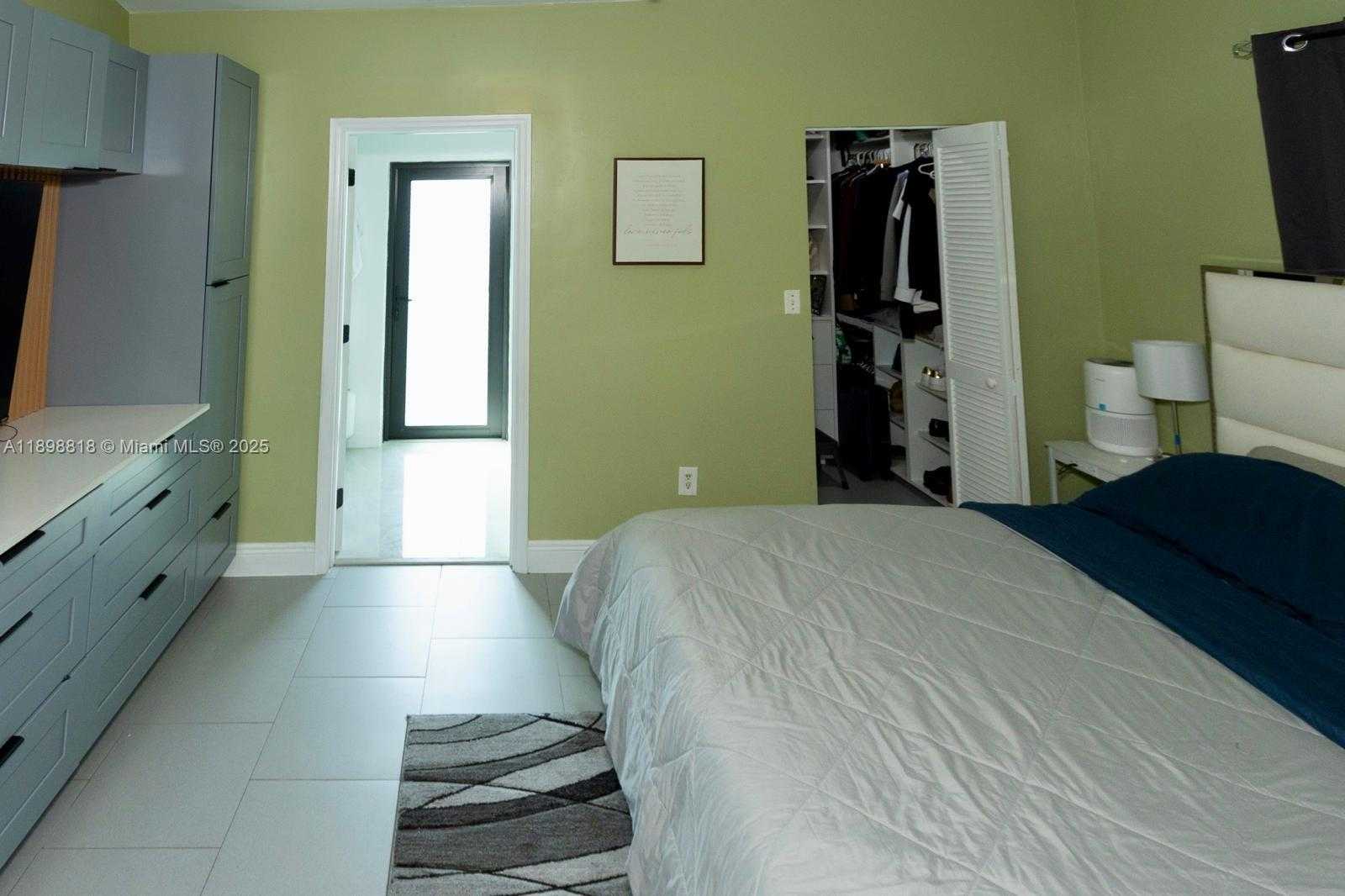 Small Image of 8550 SOUTH WEST 207TH TER, Cutler Bay Number 29